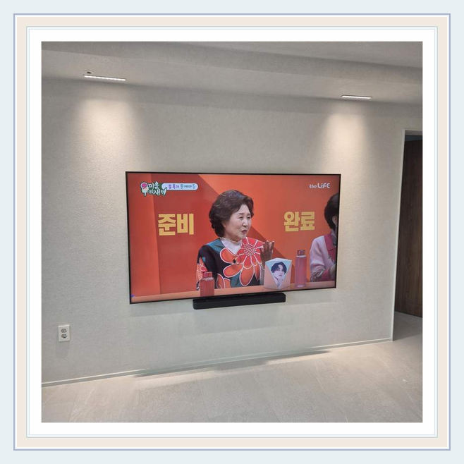 설치 참고사진 1 · 아산시 무타공 체결부 확인 및 시선 높이 관련 출입 동선과 설치 거리 확인